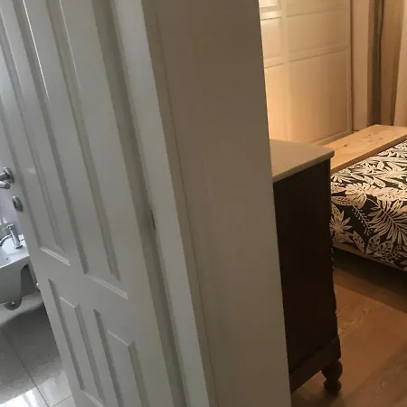 Con Bagno Privato E Parcheggio Lucca