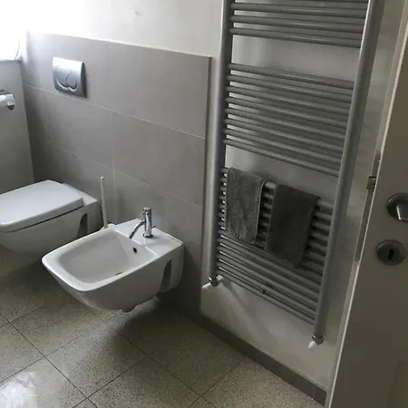 Quarto em Acomodações Particulares Con Bagno Privato E Parcheggio