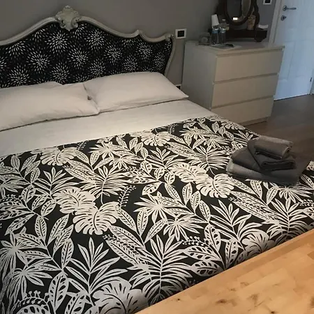 Con Bagno Privato E Parcheggio