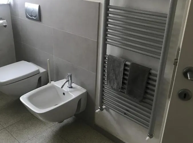 홈스테이 Con Bagno Privato E Parcheggio