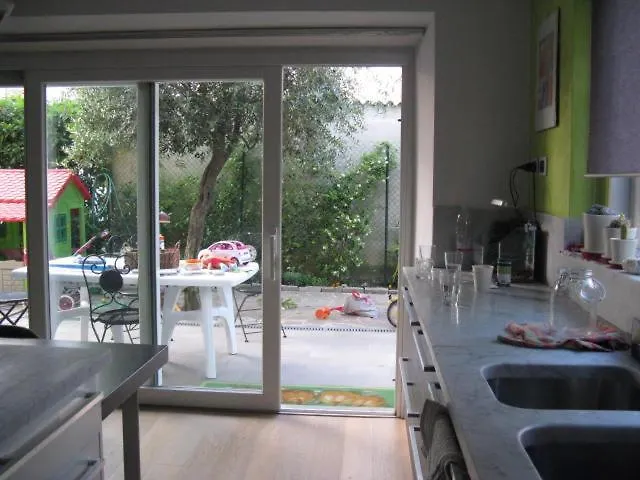 Con Bagno Privato E Parcheggio * 루카